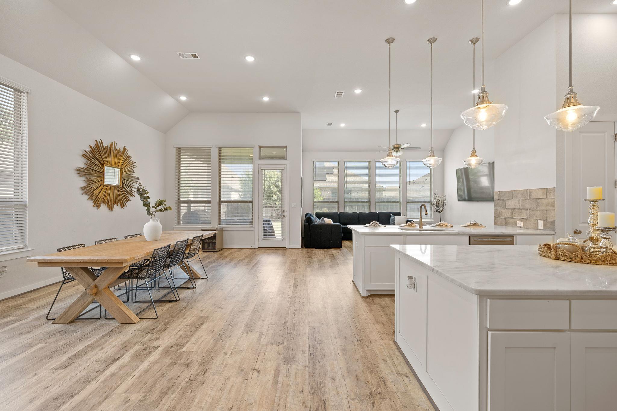 2009 Discovery Well Dr, Liberty Hill, TX 78642