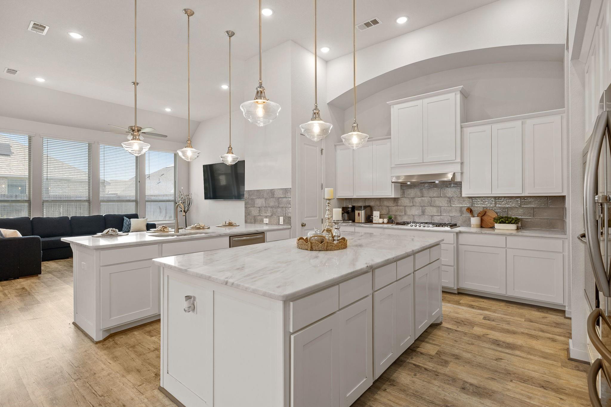 2009 Discovery Well Dr, Liberty Hill, TX 78642