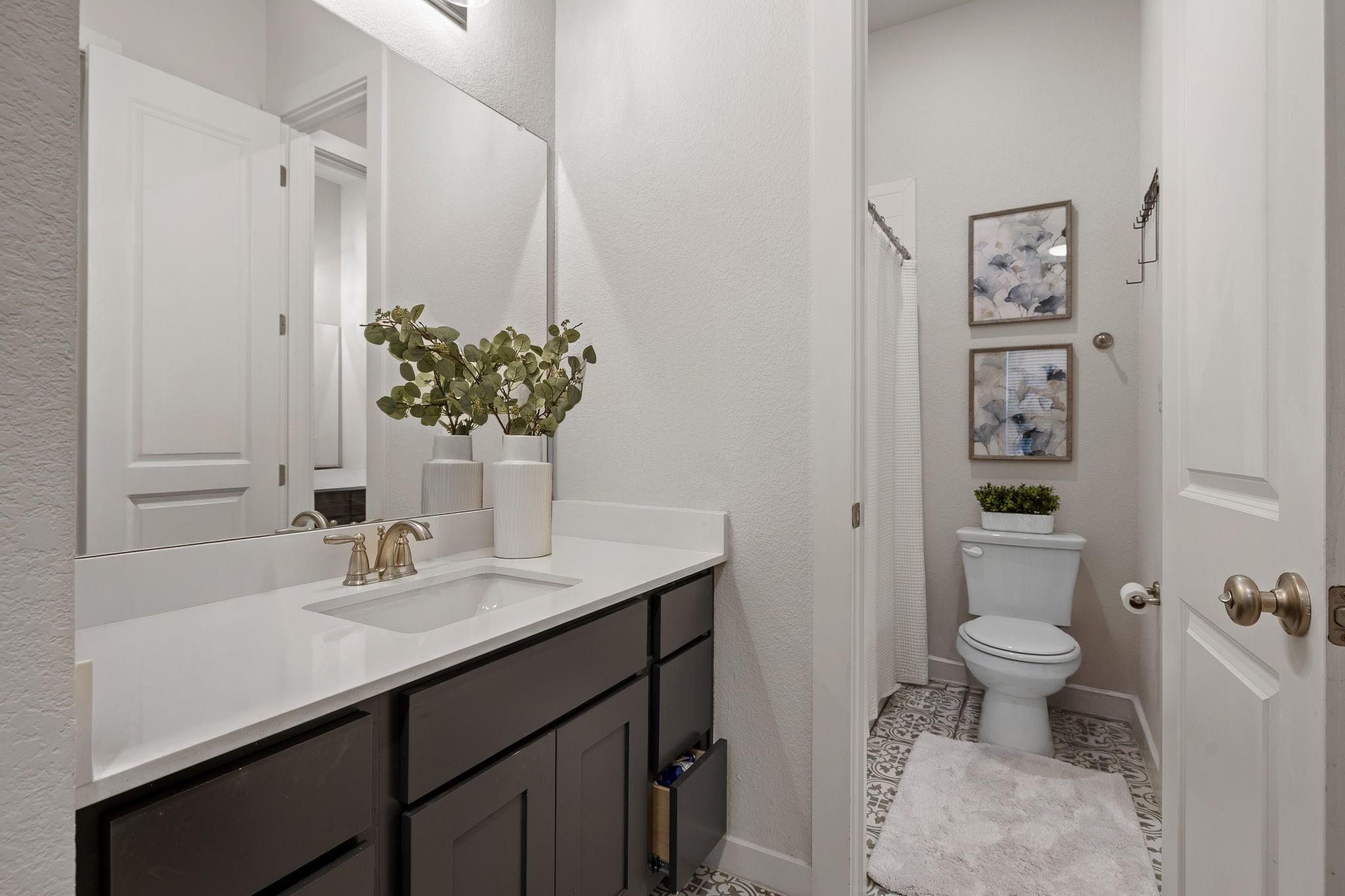 2009 Discovery Well Dr, Liberty Hill, TX 78642