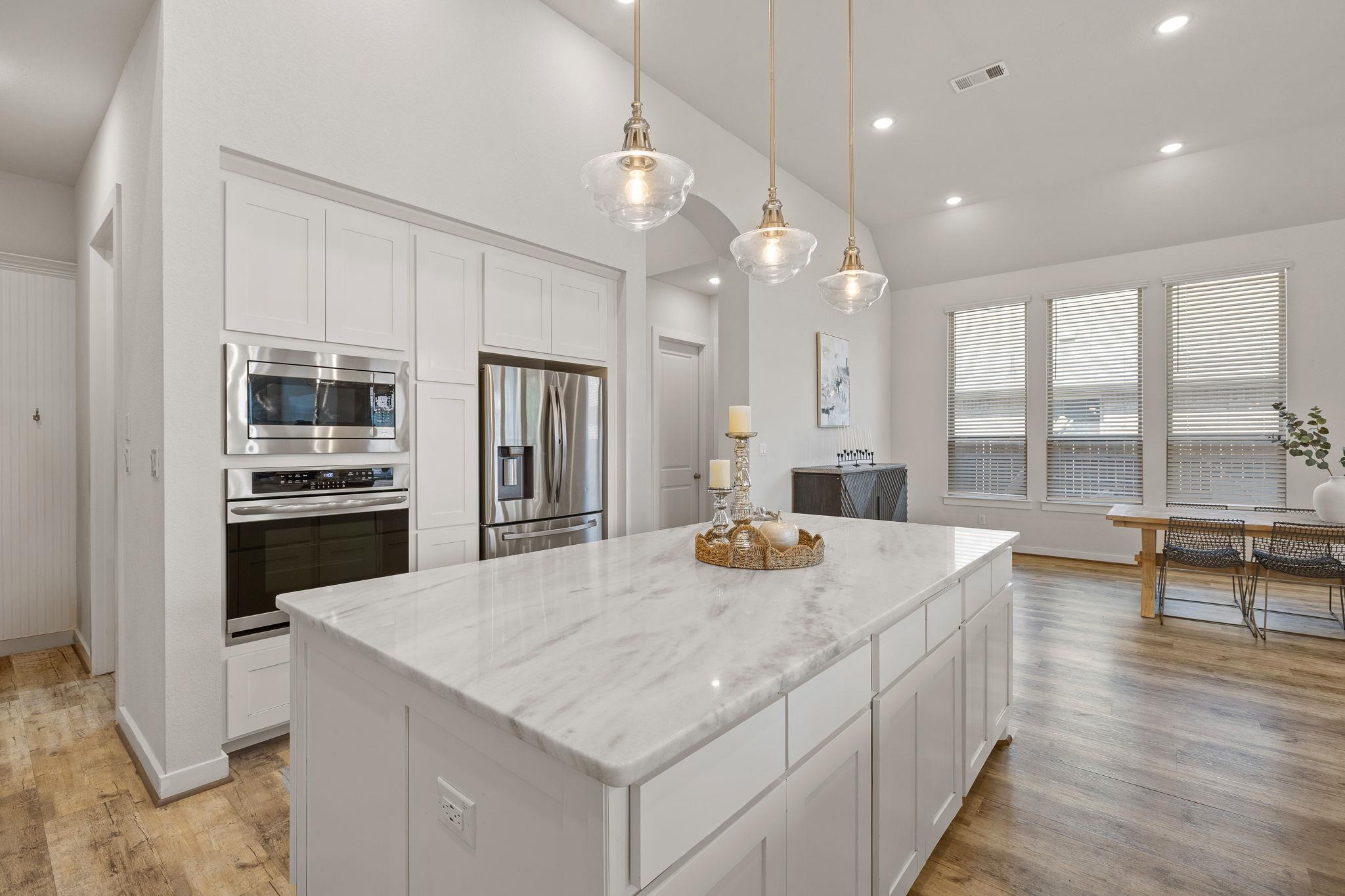 2009 Discovery Well Dr, Liberty Hill, TX 78642