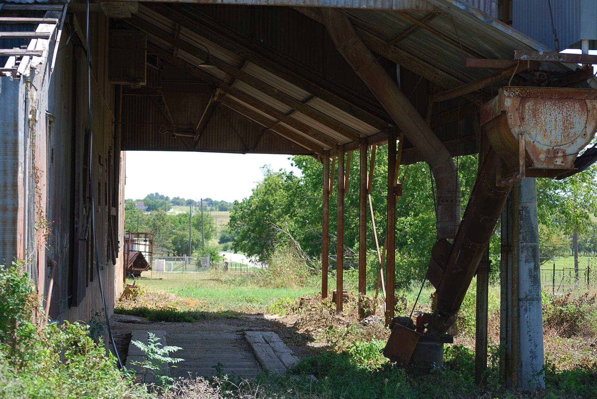 4275 Fm 1105 Rd, Walburg, TX 78673