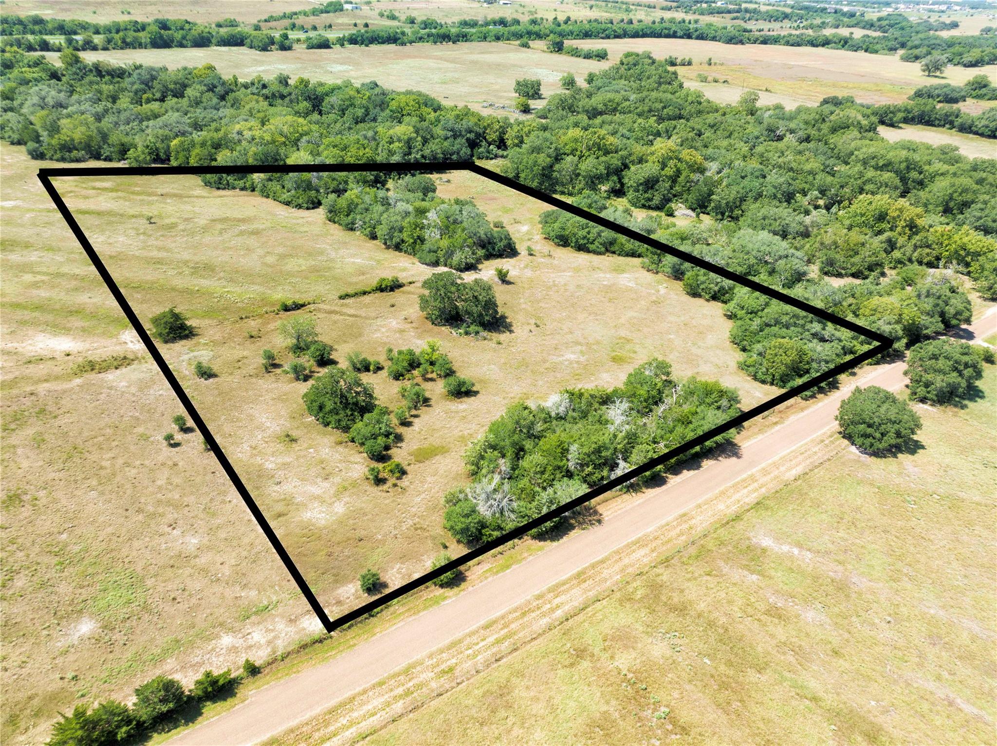 1830 Holub Rd, Schulenburg, TX 78956