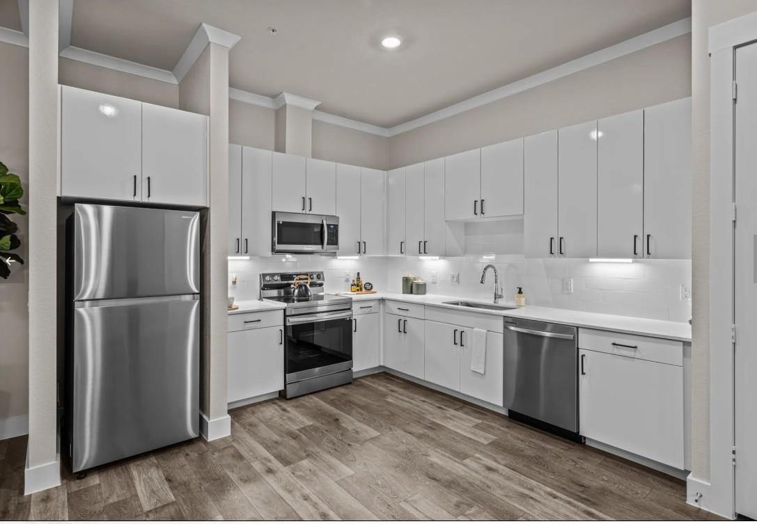 865 Limmer Loop # 419, Hutto, TX 78634