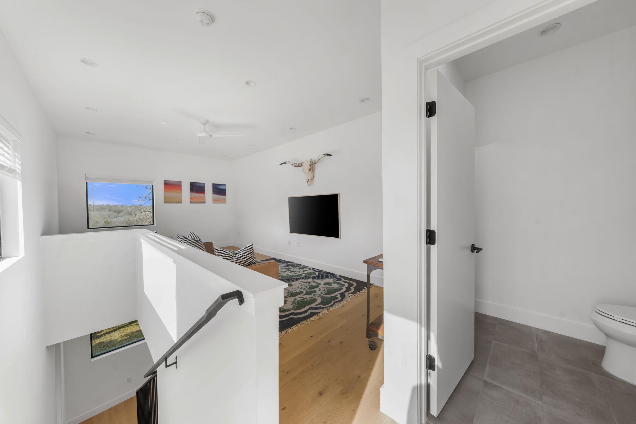 1301 Deloney St, Austin, TX 78721