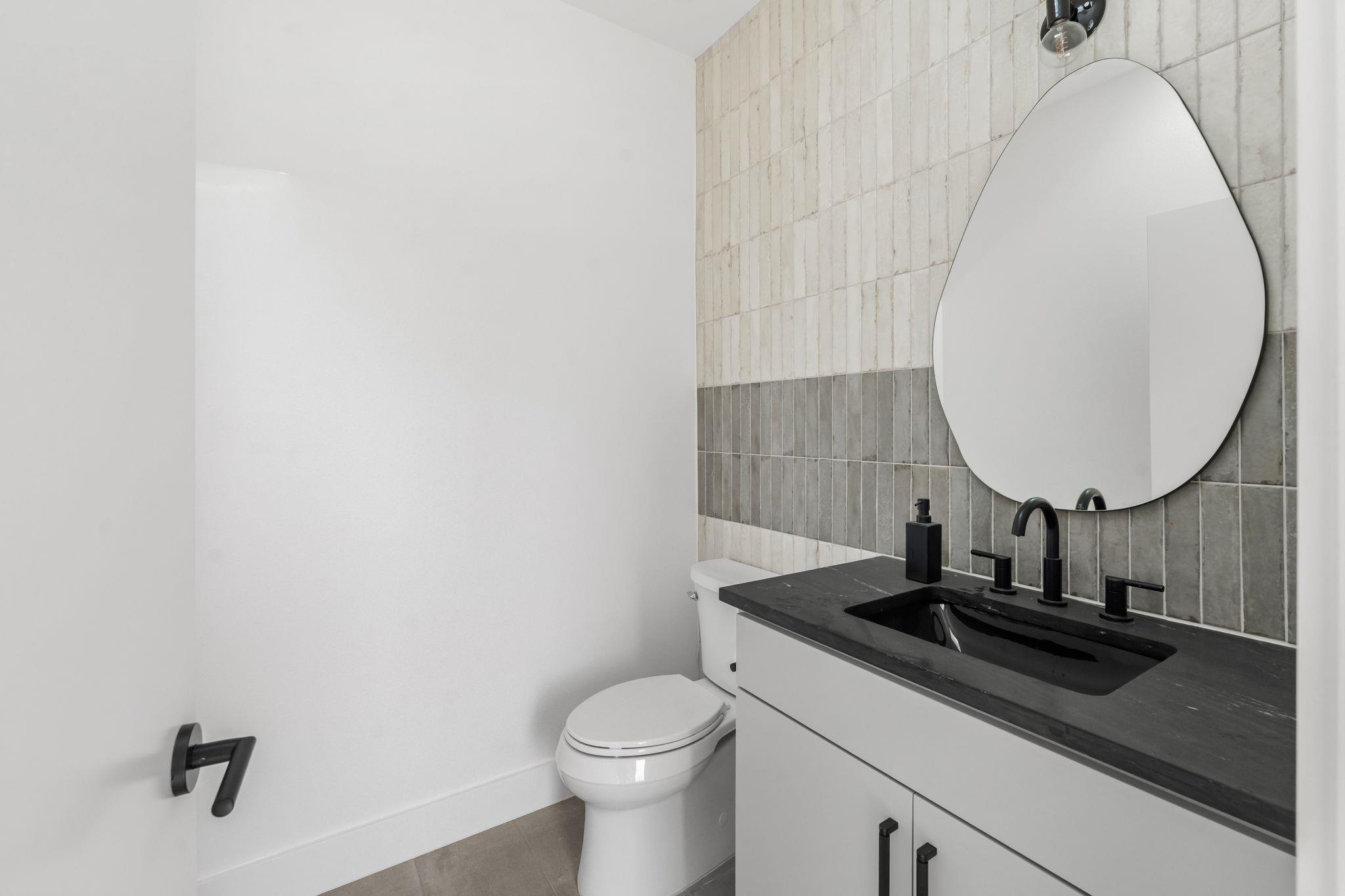 1301 Deloney St, Austin, TX 78721