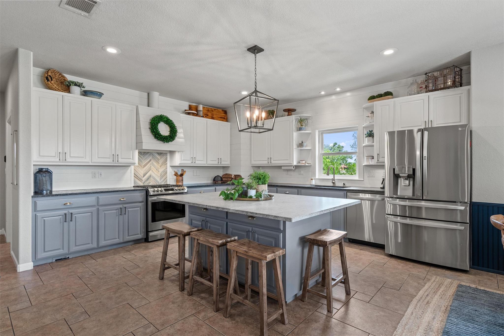 323 Patricia Rd, Georgetown, TX 78628