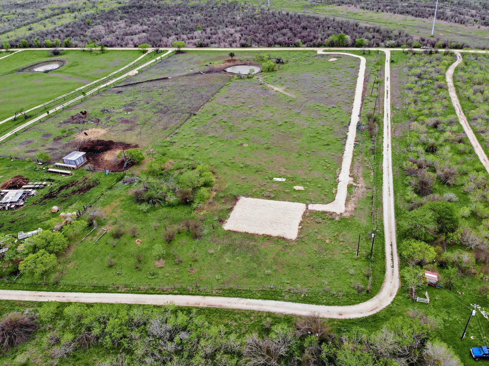 1214 Railroad St, Maxwell, TX 78656