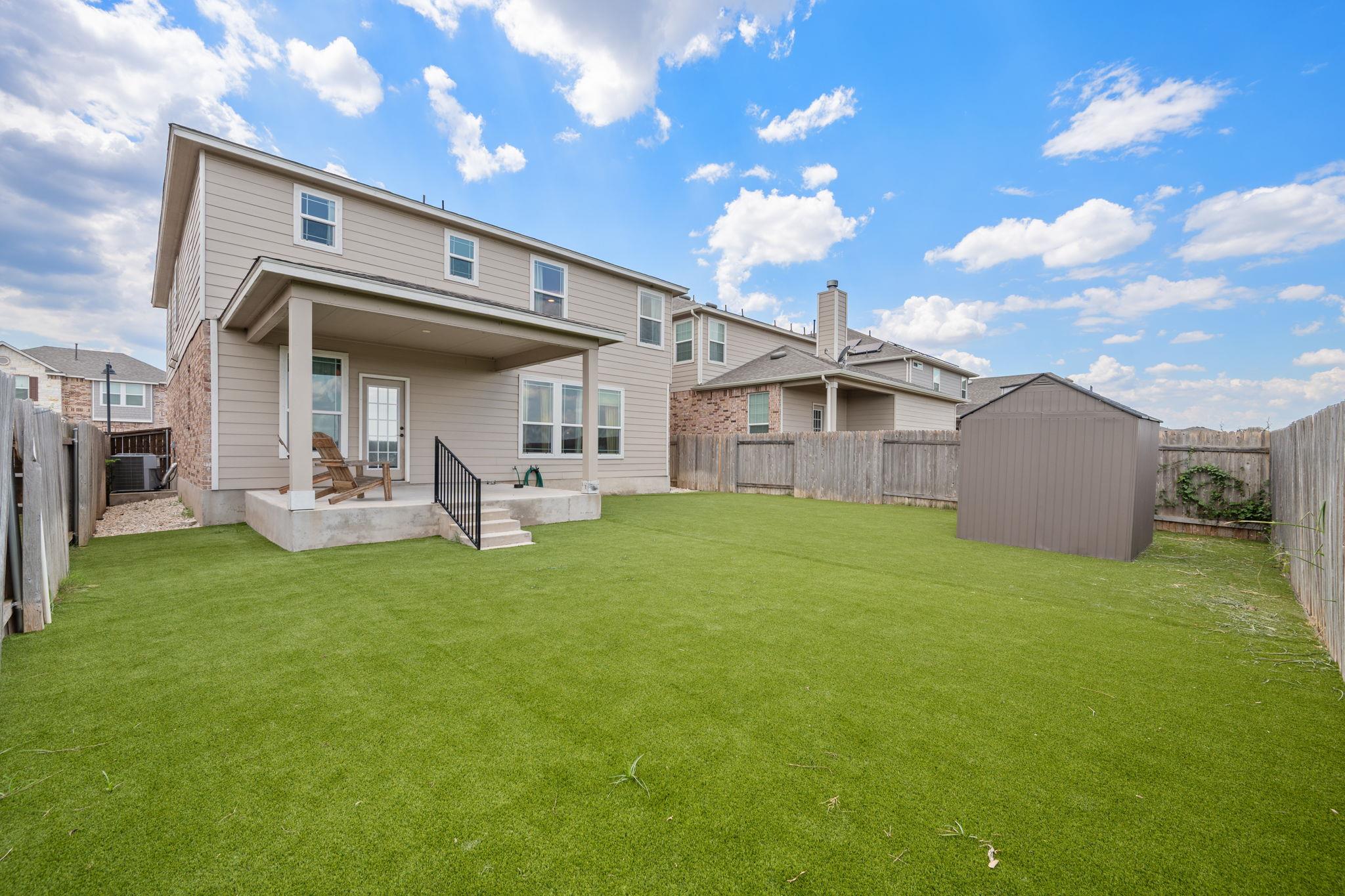 325 Fort William St, Hutto, TX 78634