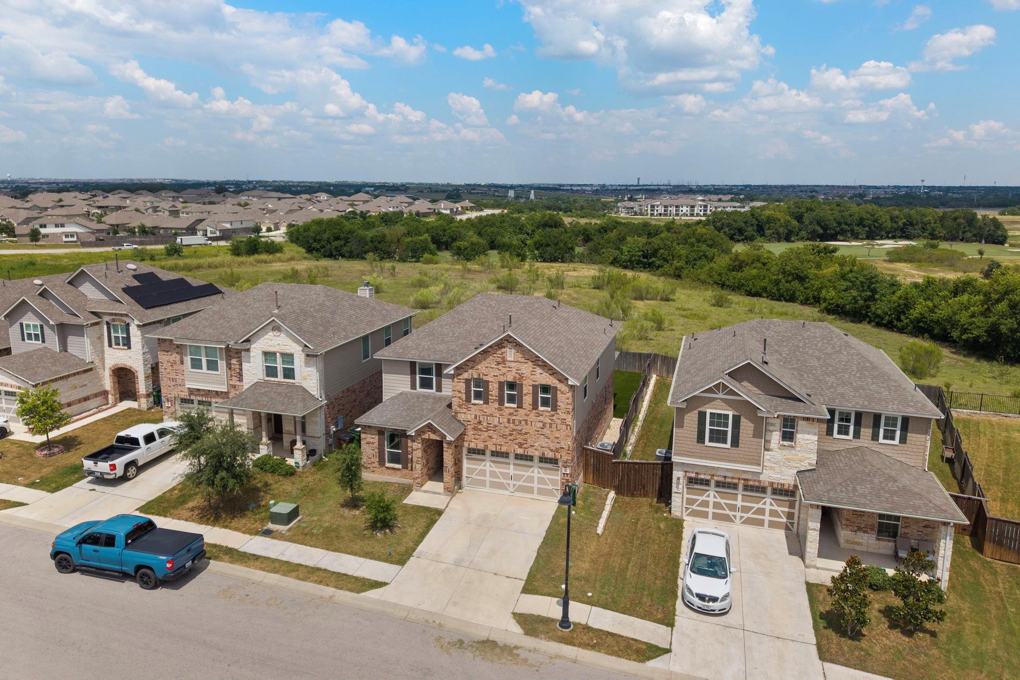 325 Fort William St, Hutto, TX 78634