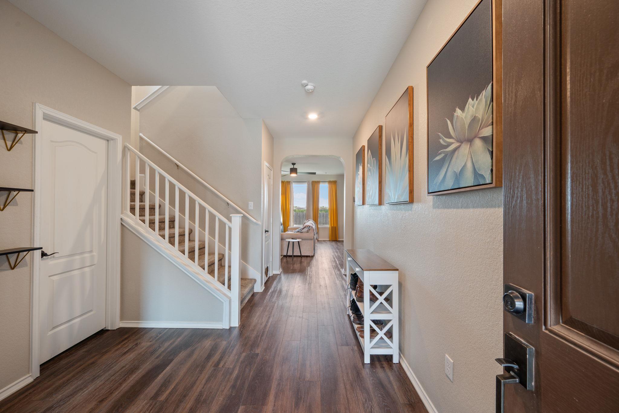 325 Fort William St, Hutto, TX 78634