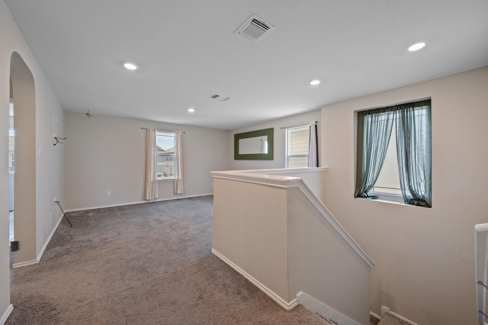 325 Fort William St, Hutto, TX 78634