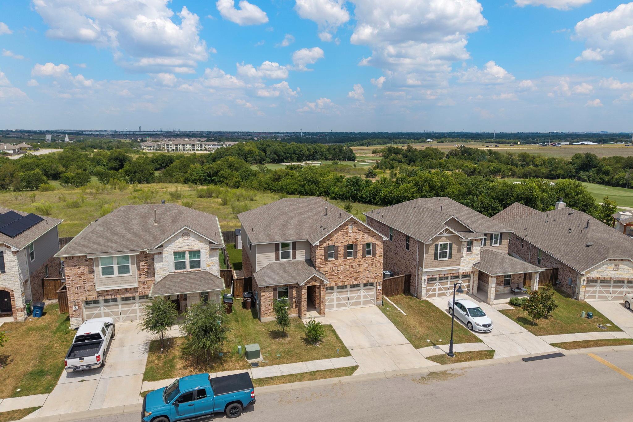 325 Fort William St, Hutto, TX 78634