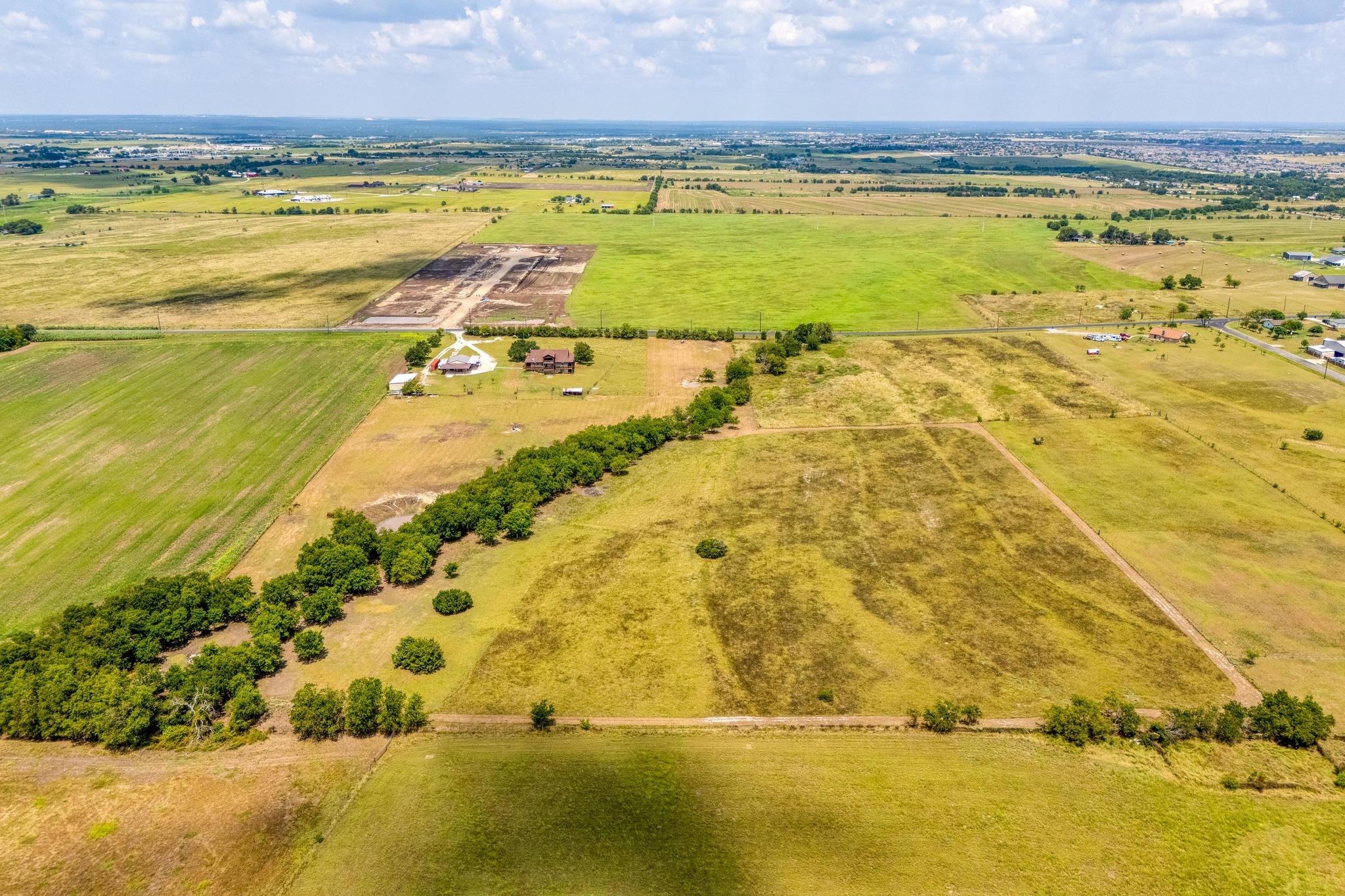 1250 County Road 311, Jarrell, TX 76537