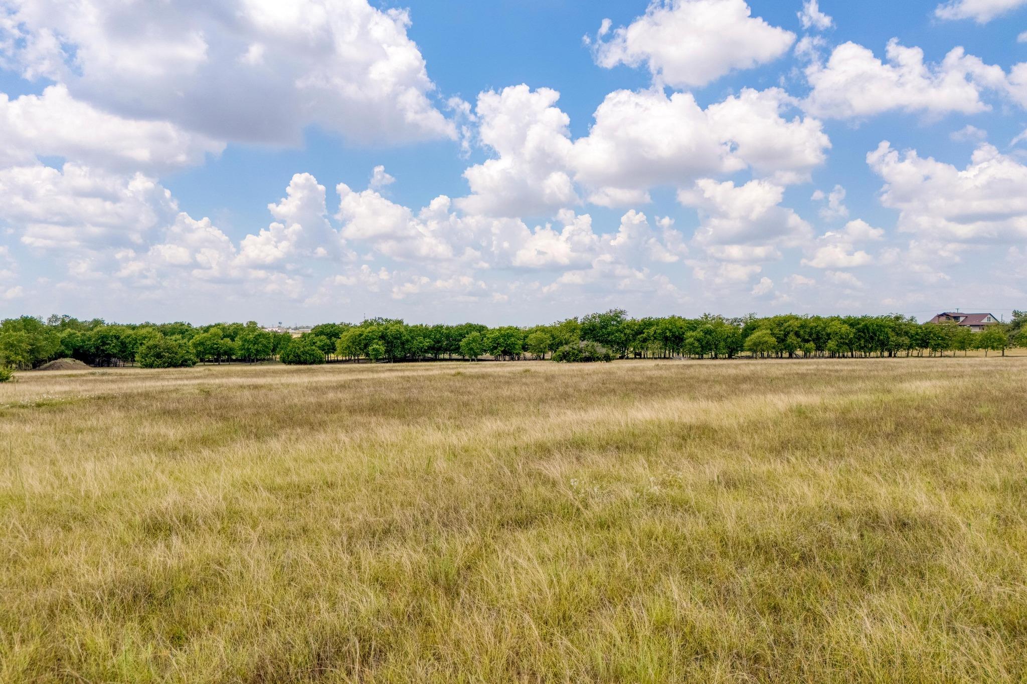 1250 County Road 311, Jarrell, TX 76537