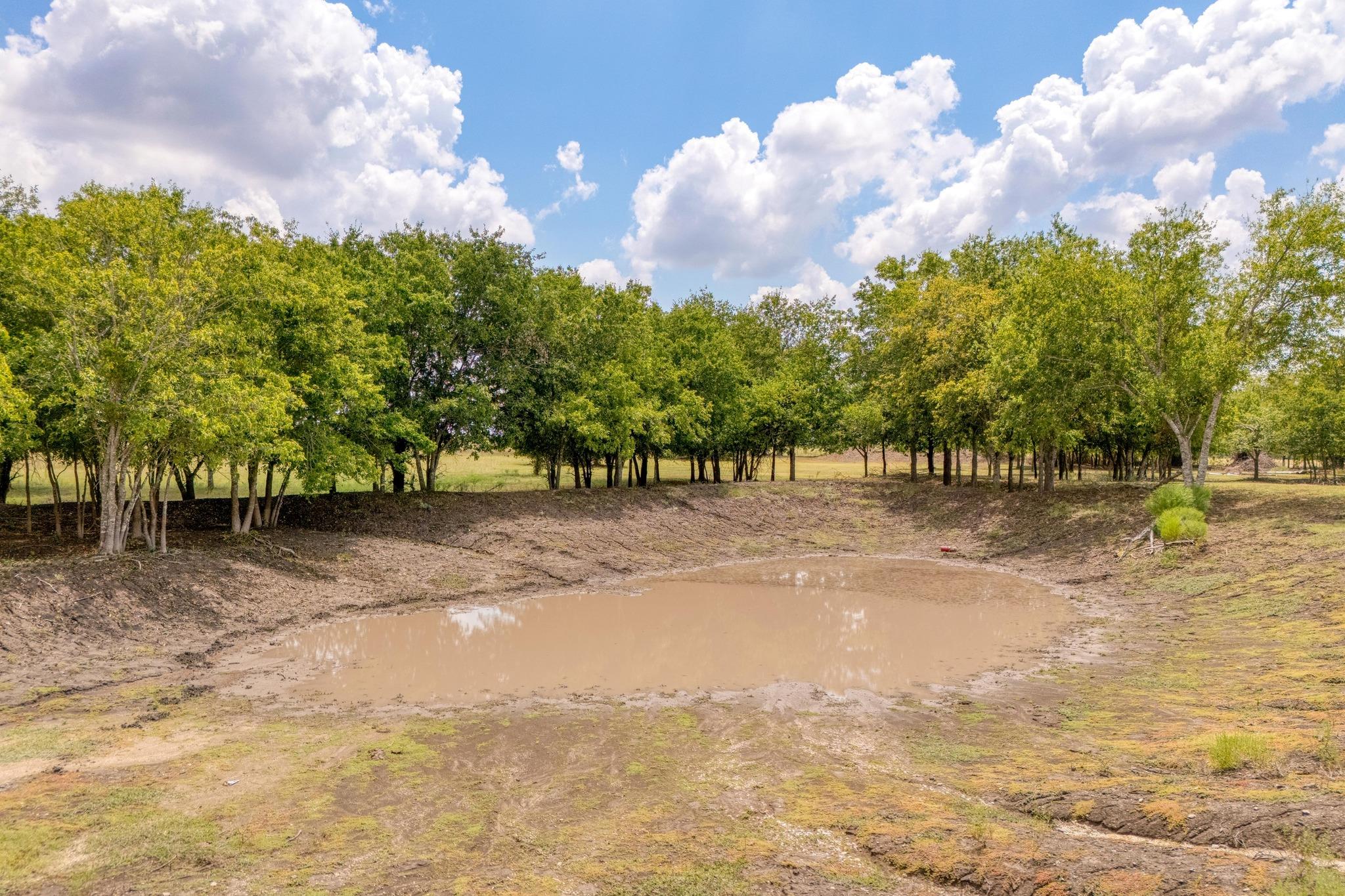 1250 County Road 311, Jarrell, TX 76537