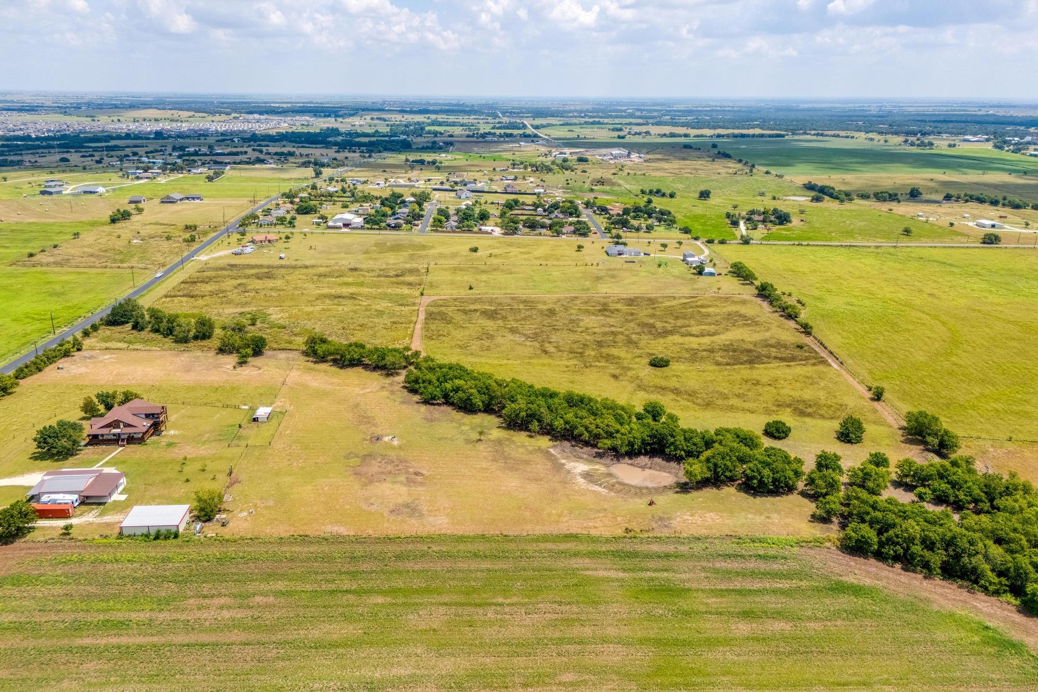 1250 County Road 311, Jarrell, TX 76537