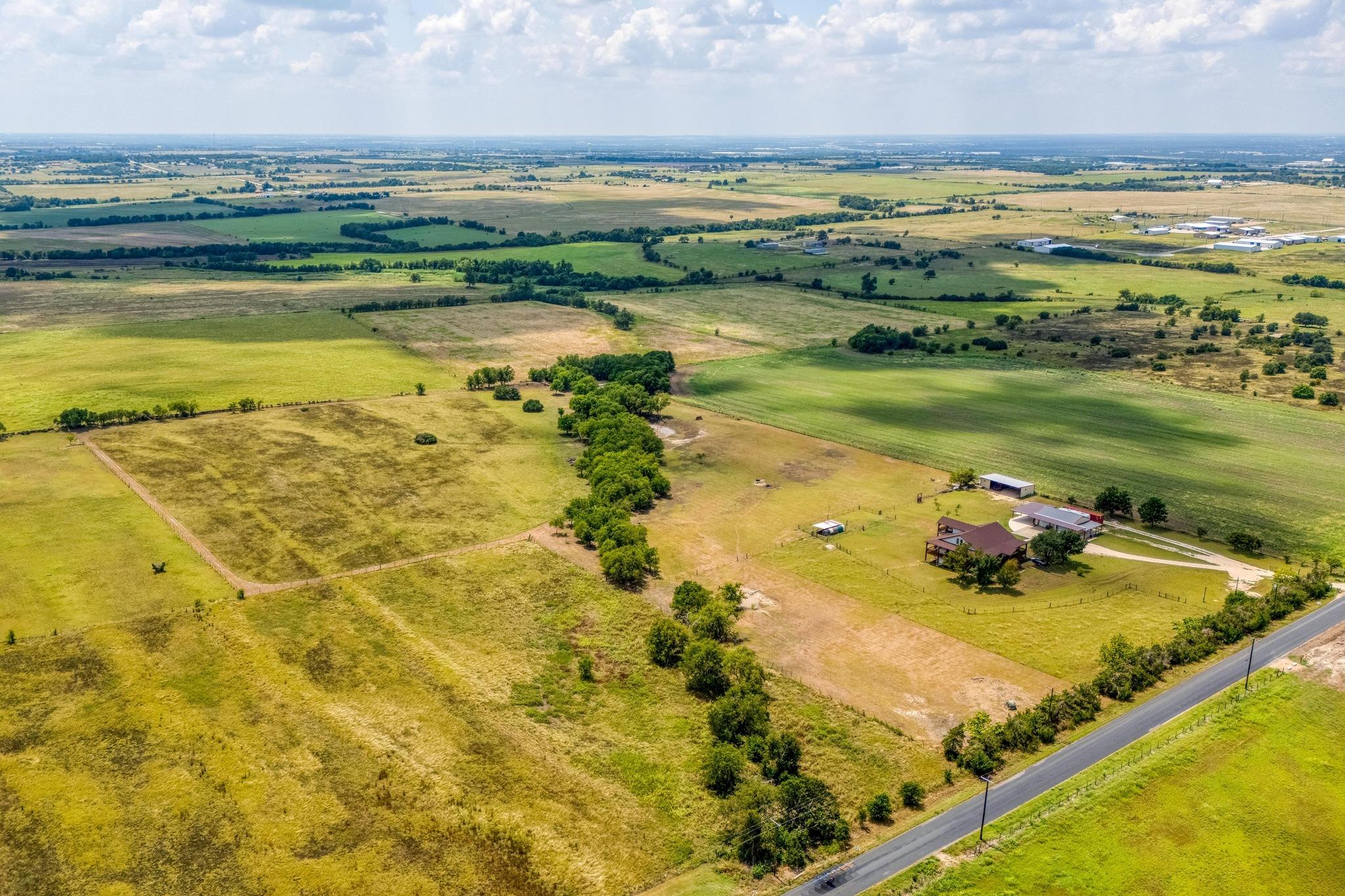 1250 County Road 311, Jarrell, TX 76537