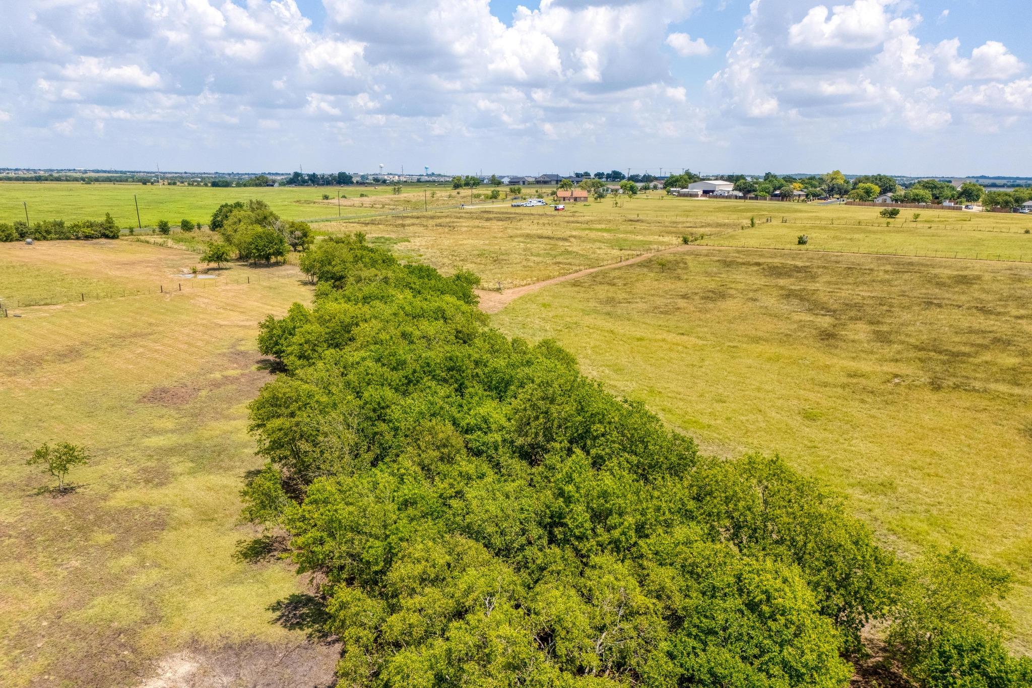 1250 County Road 311, Jarrell, TX 76537