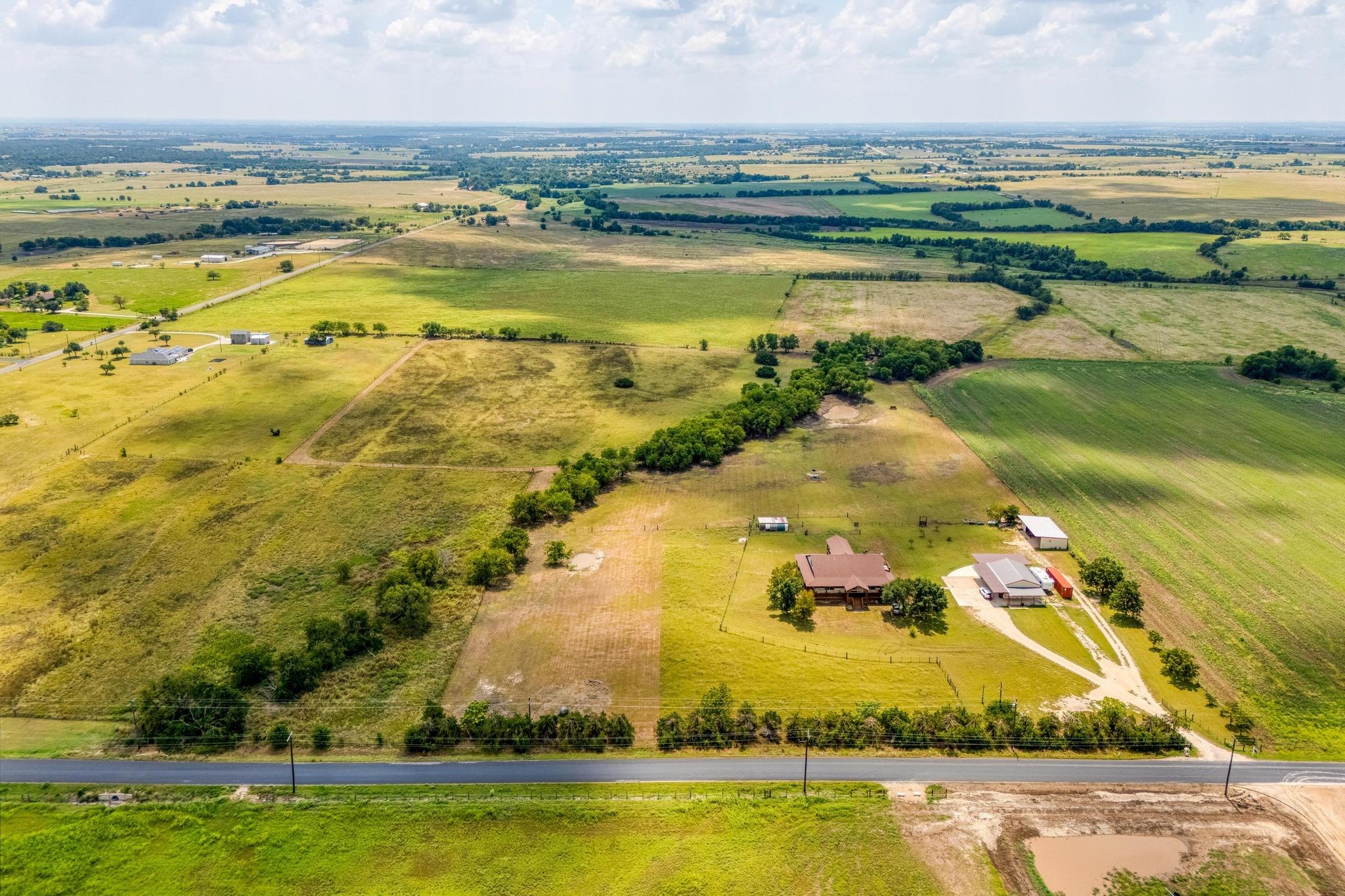 1250 County Road 311, Jarrell, TX 76537