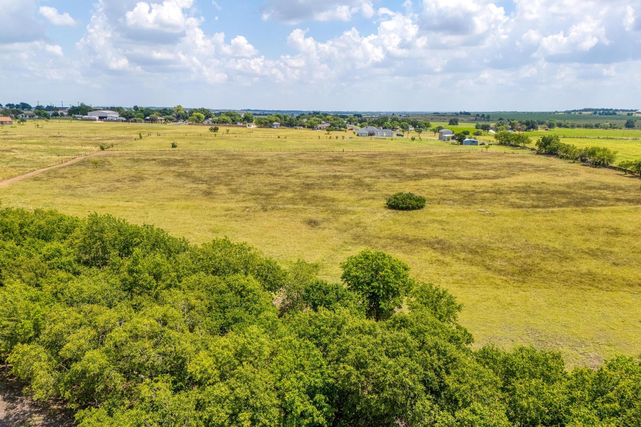 1250 County Road 311, Jarrell, TX 76537