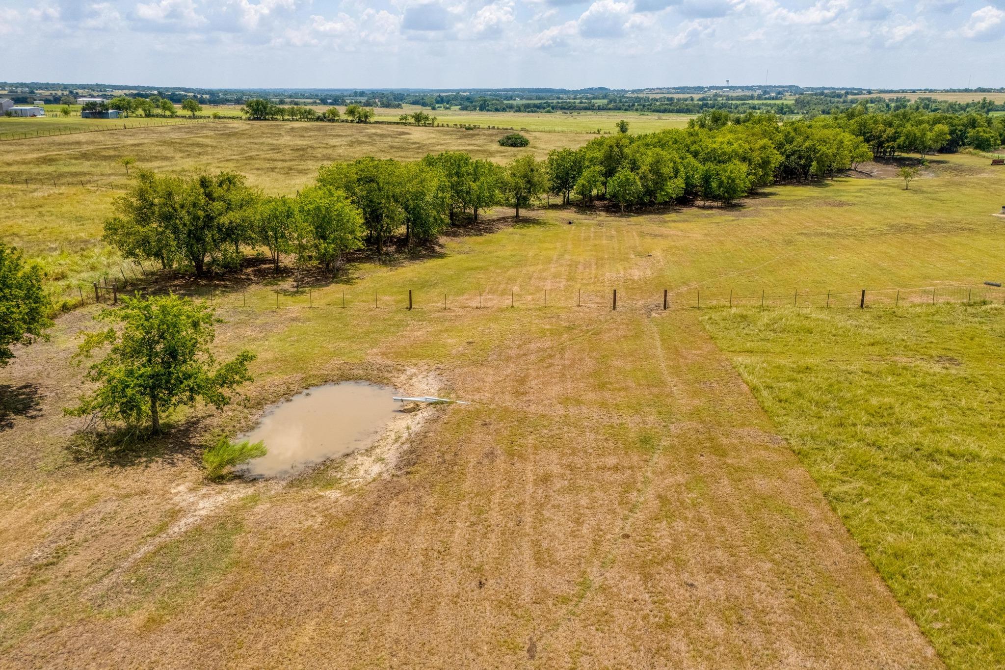 1250 County Road 311, Jarrell, TX 76537