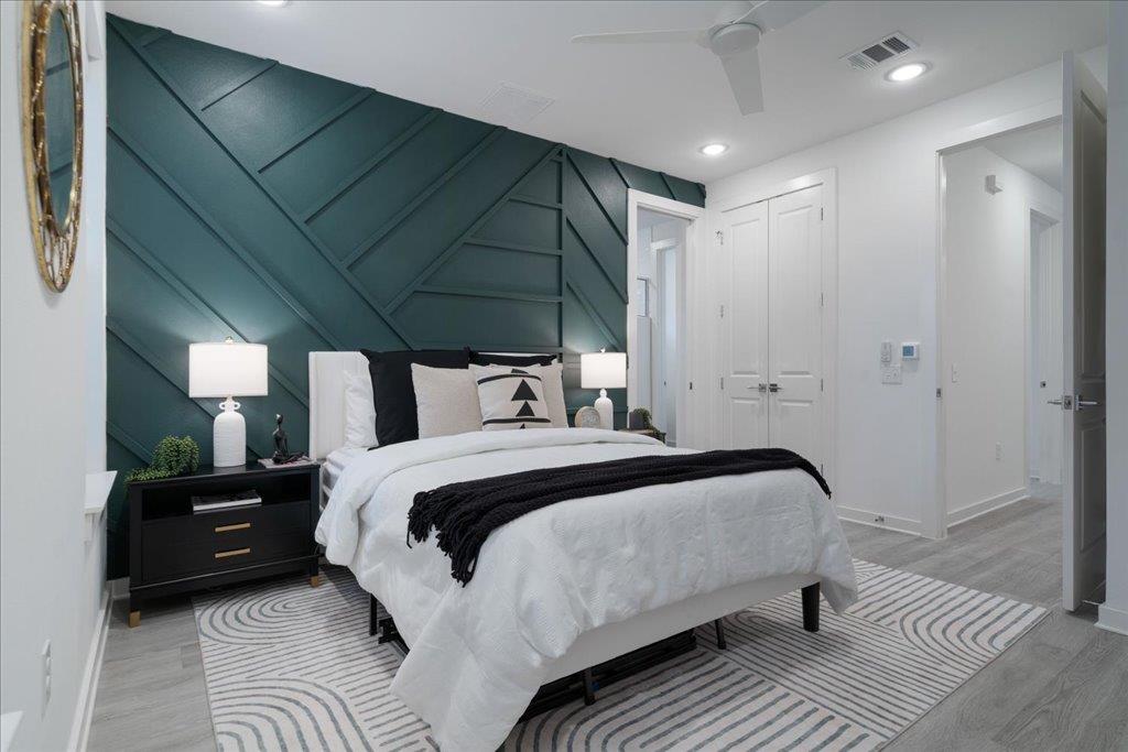 2624 Metcalfe Rd # 10, Austin, TX 78741