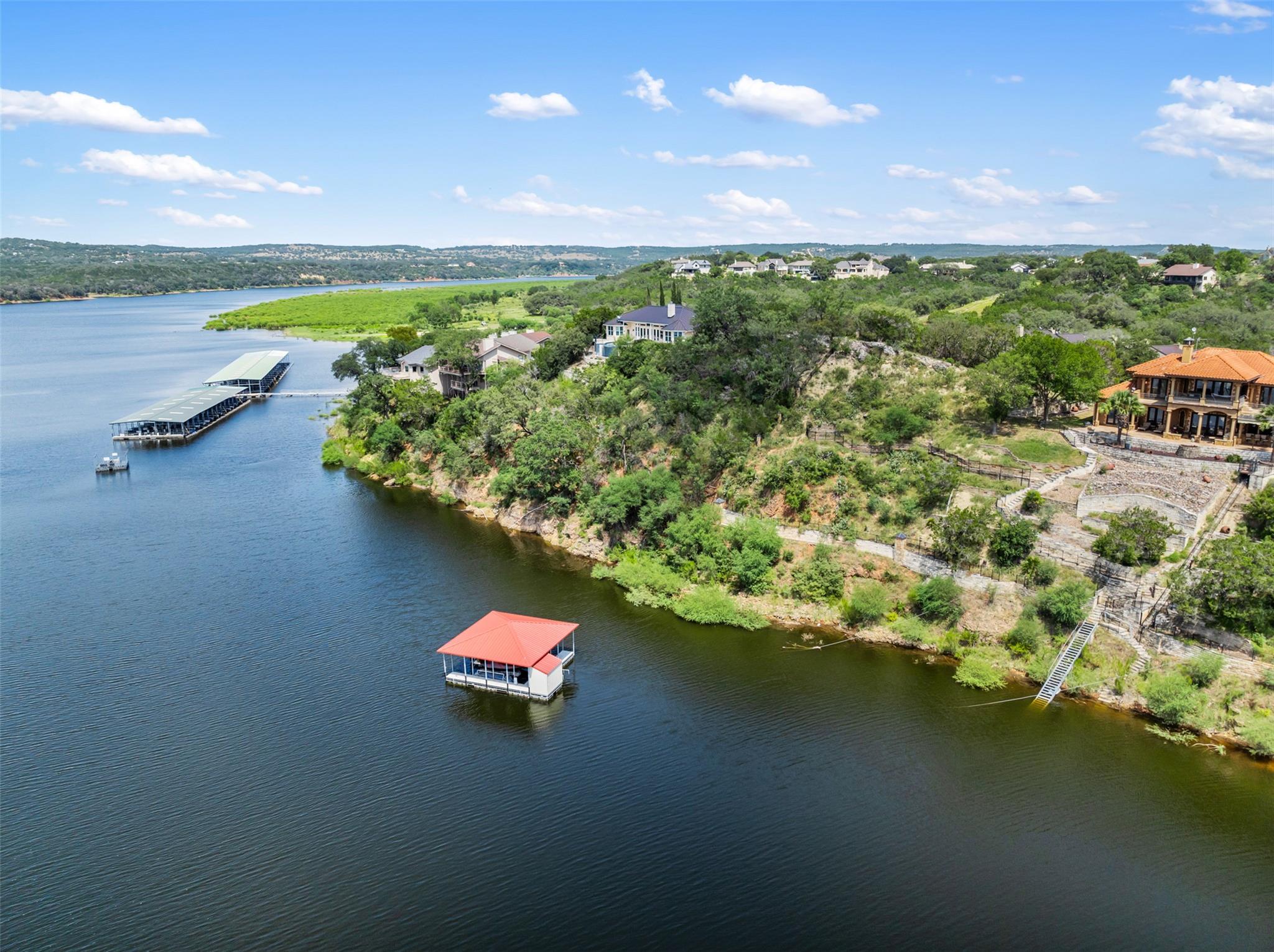 335 Harbor Dr, Spicewood, TX 78669