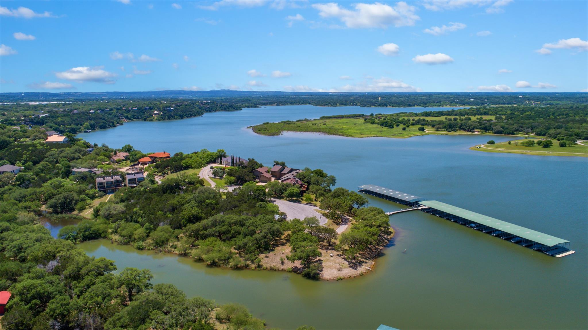 335 Harbor Dr, Spicewood, TX 78669