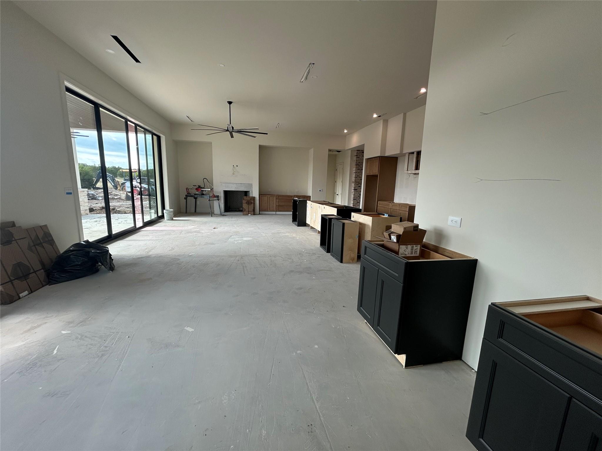 108 Lantana Bud Trl, Liberty Hill, TX 78642