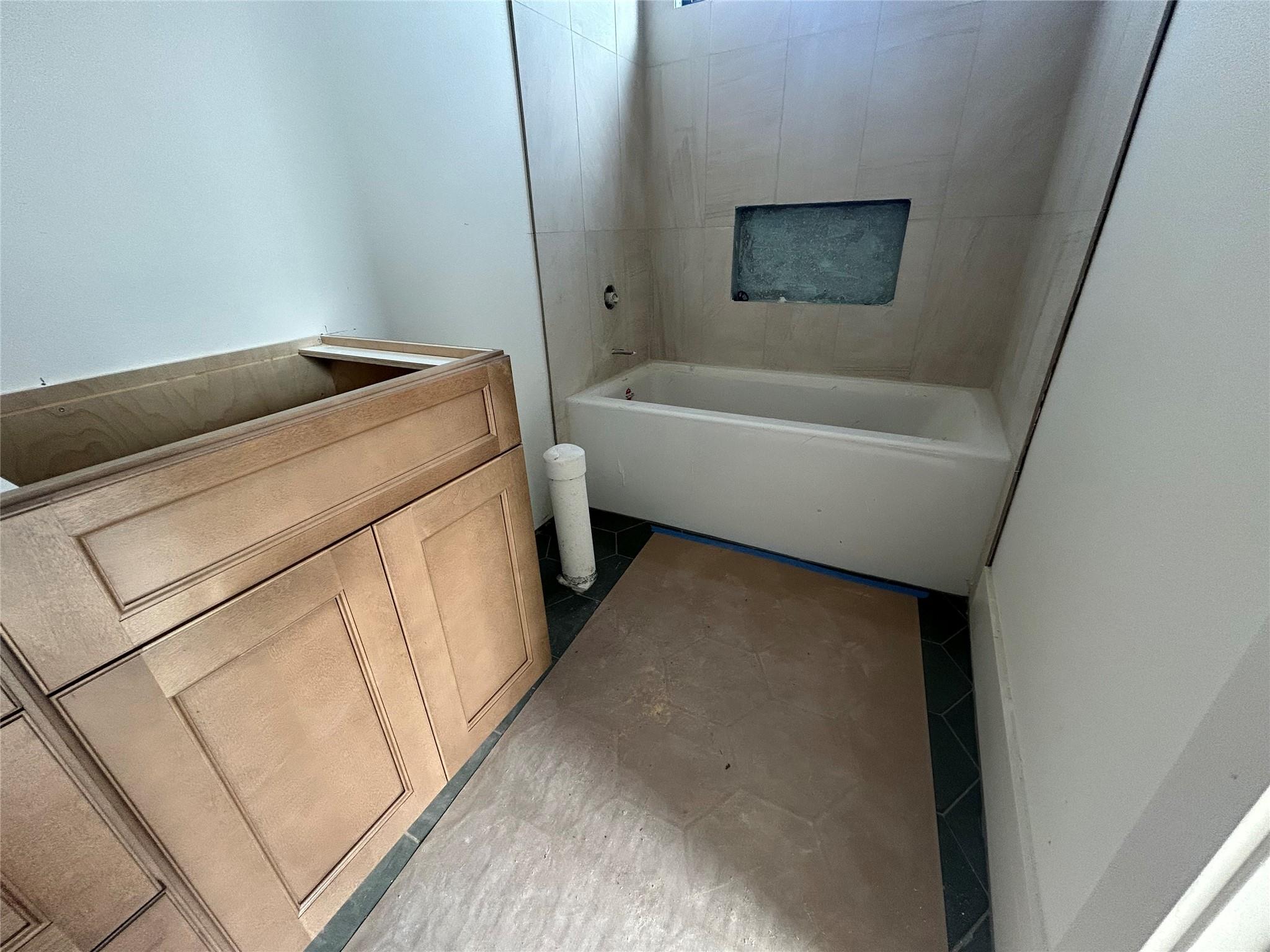 108 Lantana Bud Trl, Liberty Hill, TX 78642