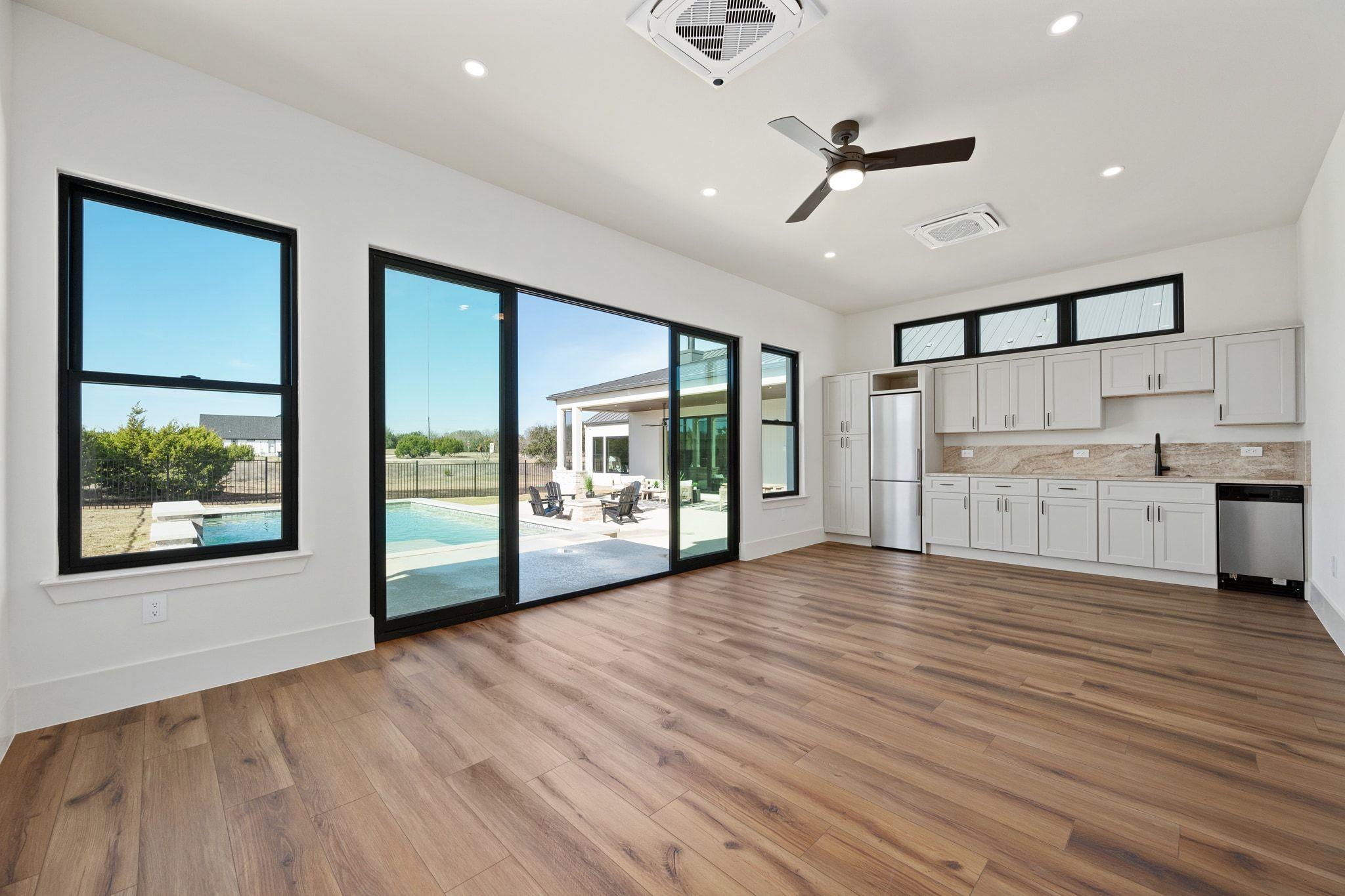 108 Lantana Bud Trl, Liberty Hill, TX 78642