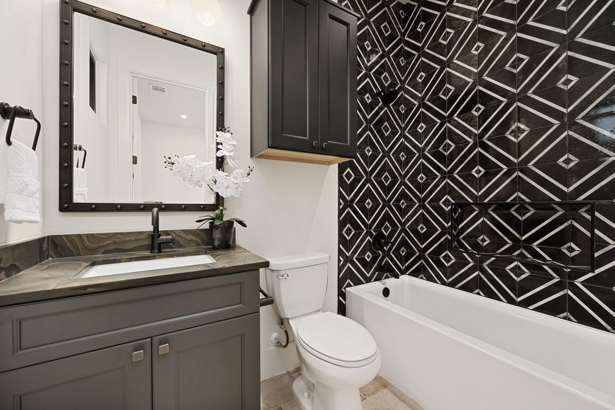 108 Lantana Bud Trl, Liberty Hill, TX 78642