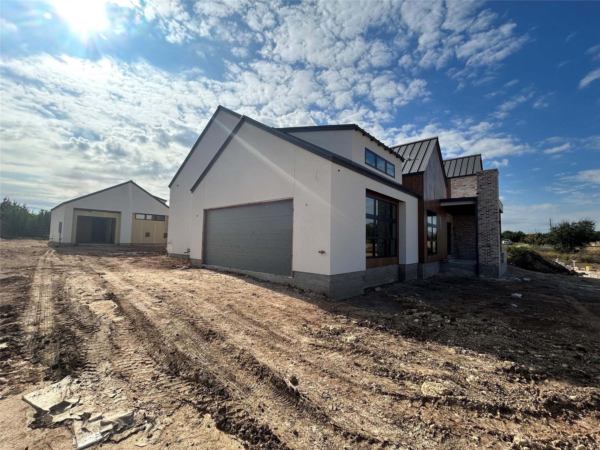 108 Lantana Bud Trl, Liberty Hill, TX 78642