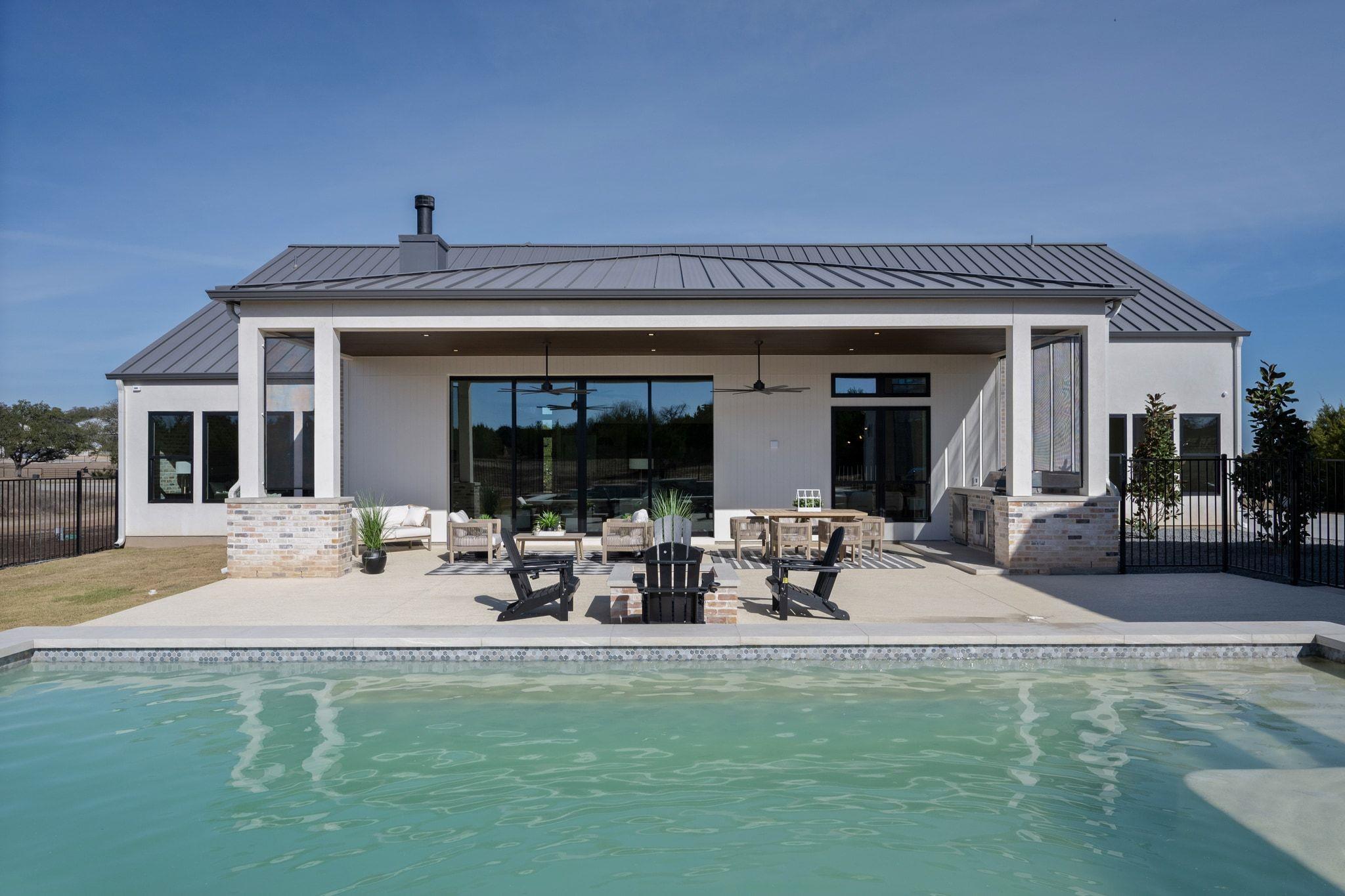 108 Lantana Bud Trl, Liberty Hill, TX 78642