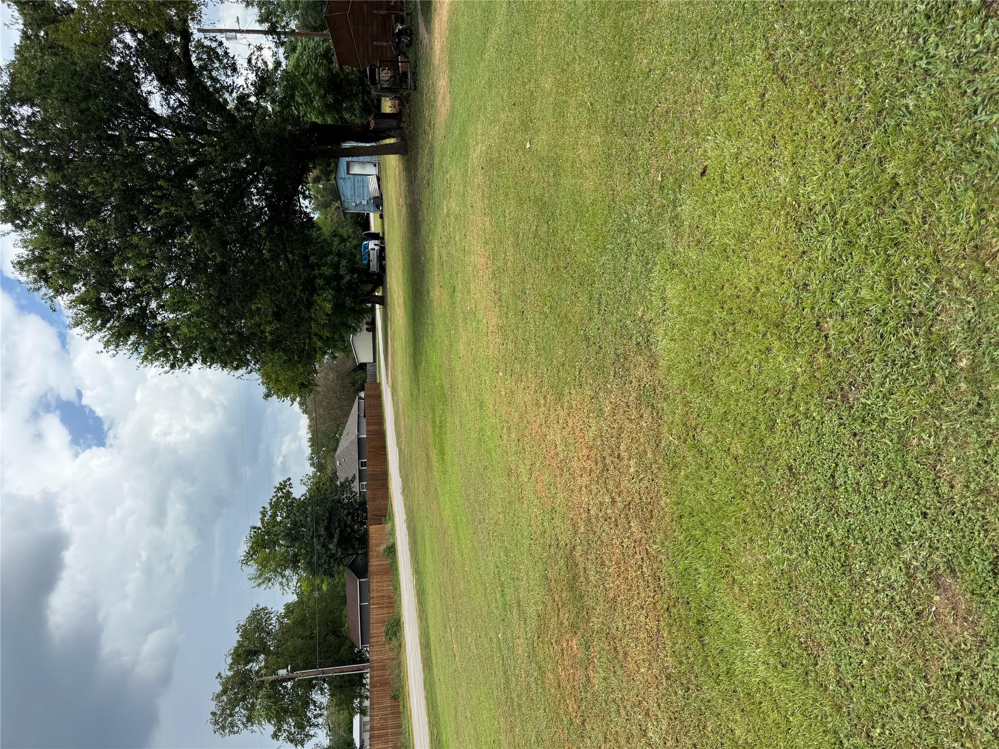 501 Hill St, Smithville, TX 78957