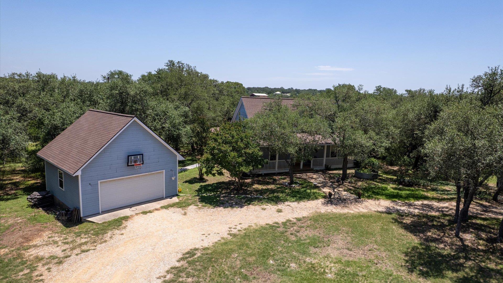 689 Abels Way, Canyon Lake, TX 78133