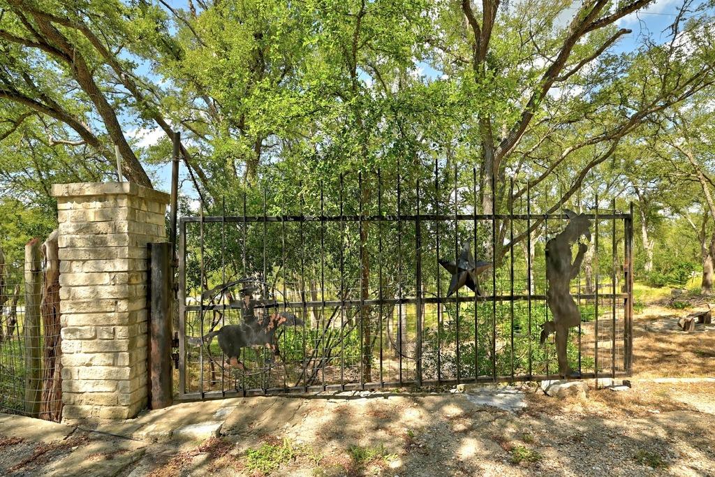 7709 Timber Hills Dr, Del Valle, TX 78617