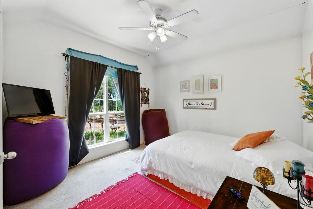 7709 Timber Hills Dr, Del Valle, TX 78617