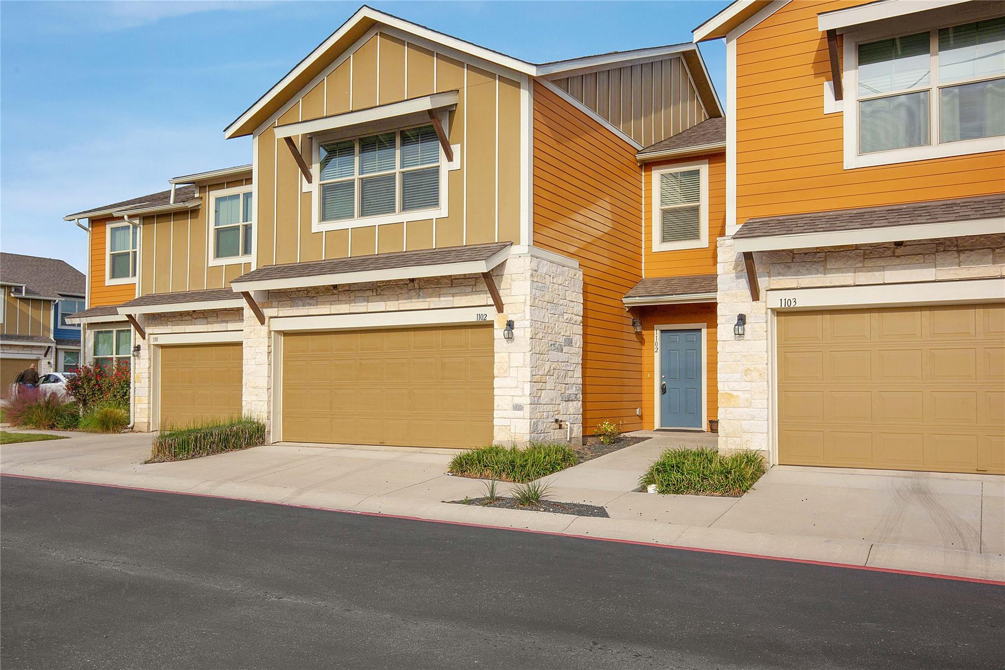 516 E Slaughter Ln # 1102, Austin, TX 78744