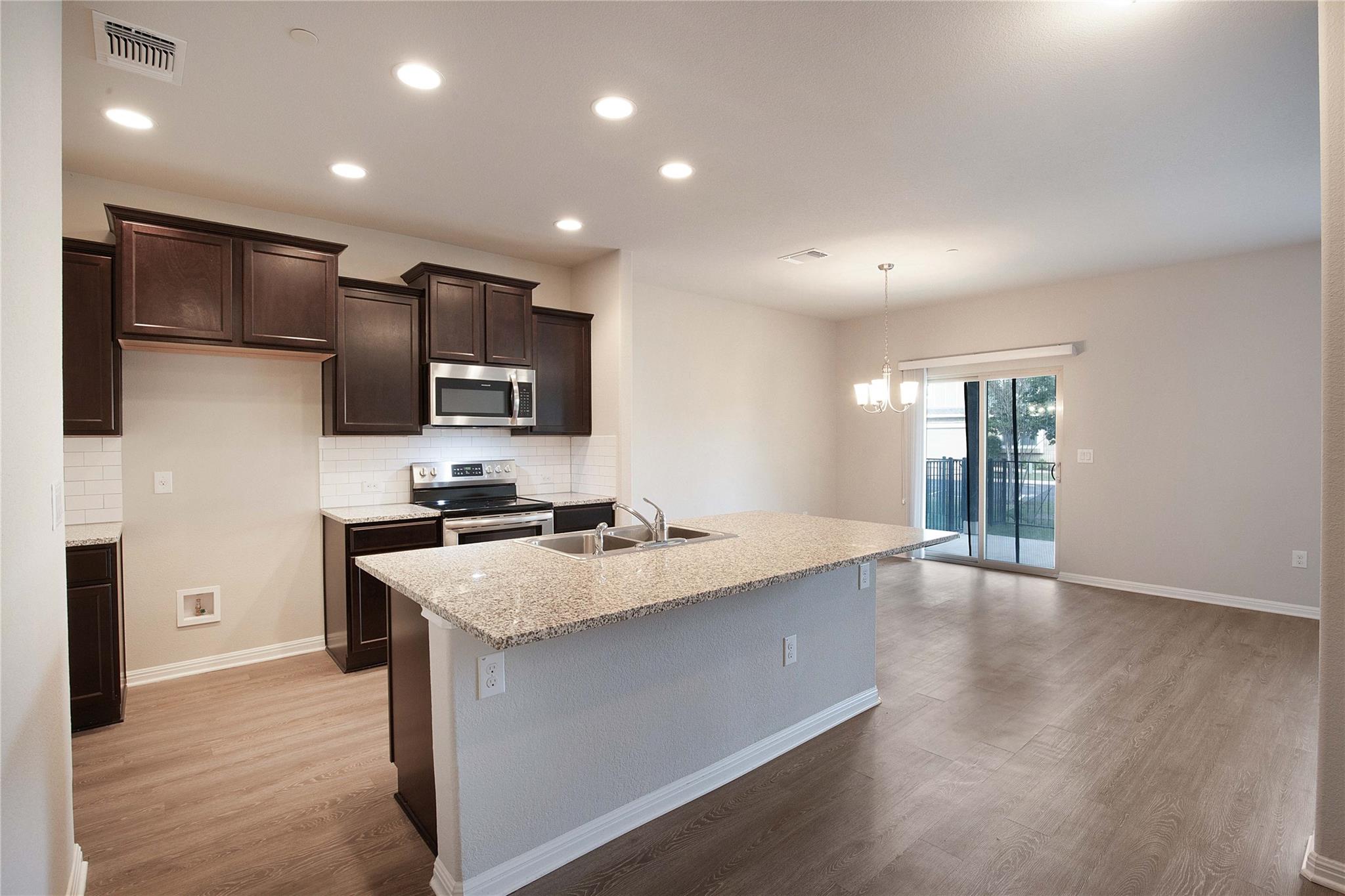 516 E Slaughter Ln # 1102, Austin, TX 78744