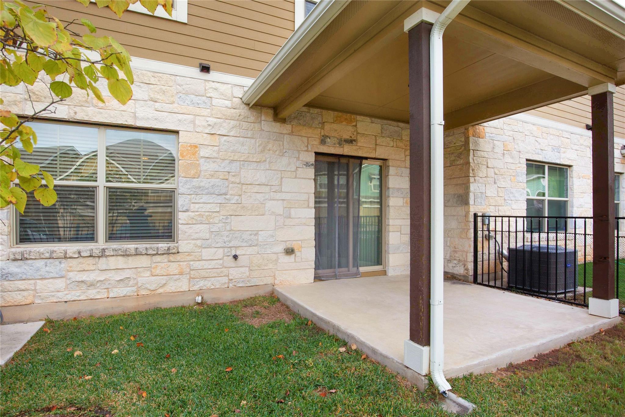 516 E Slaughter Ln # 1102, Austin, TX 78744