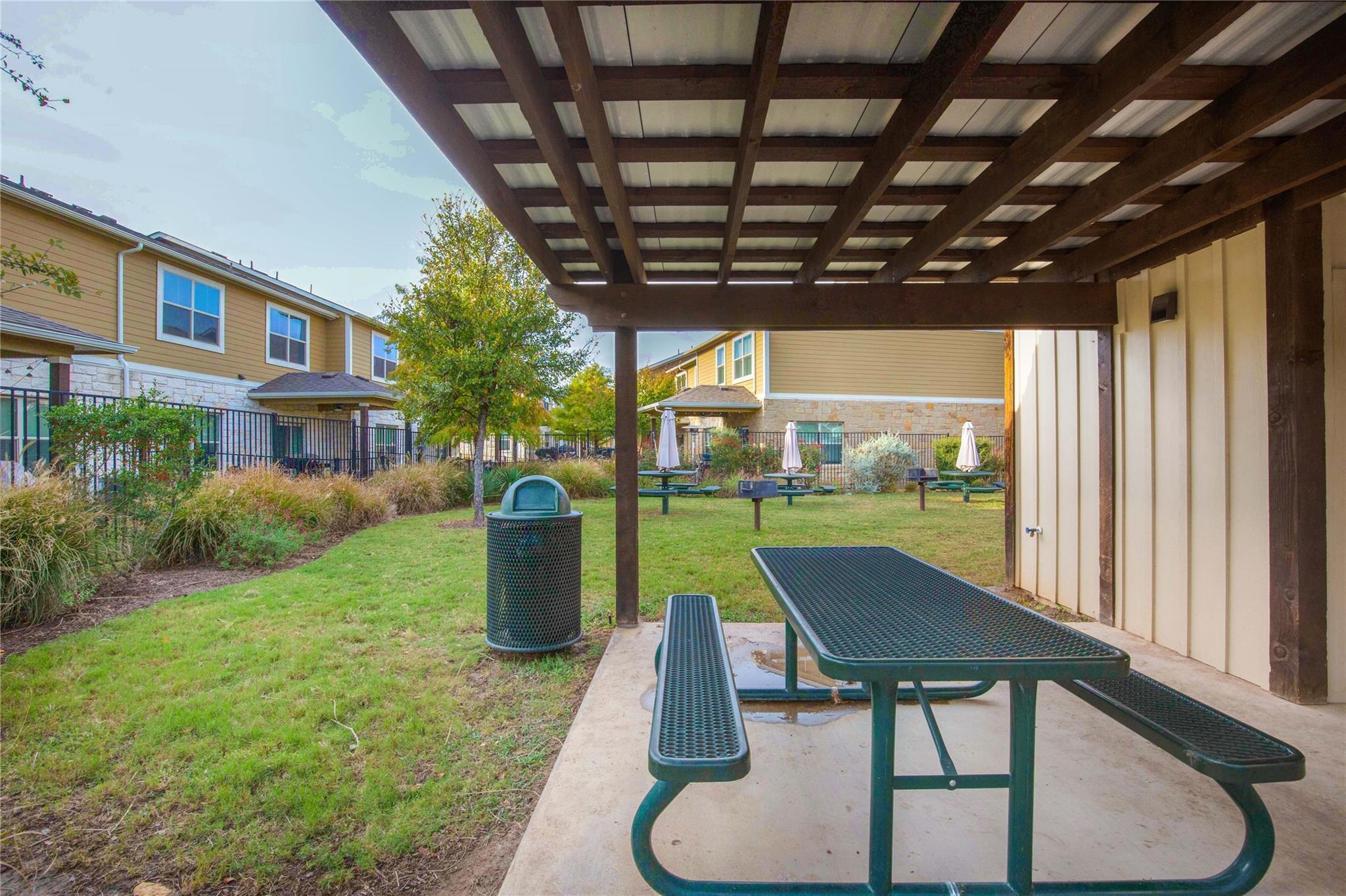 516 E Slaughter Ln # 1102, Austin, TX 78744