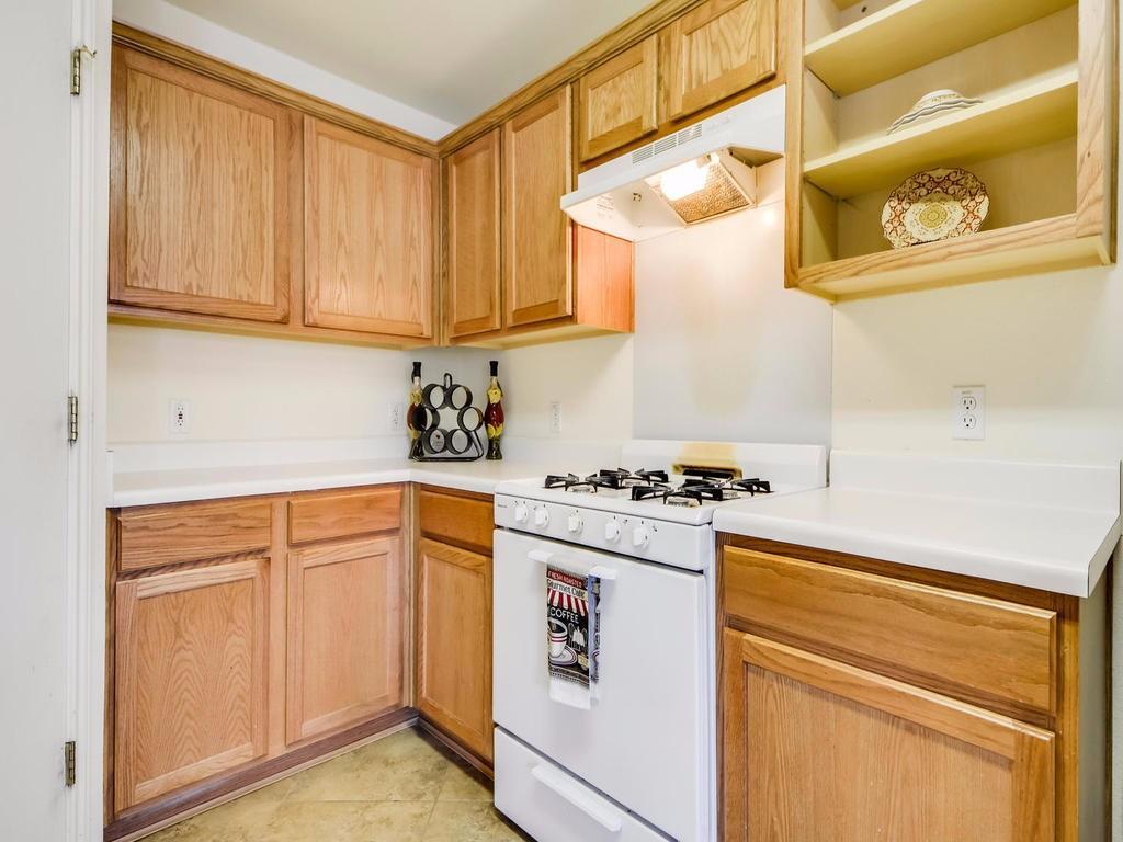 203 Fistral Dr, Hutto, TX 78634