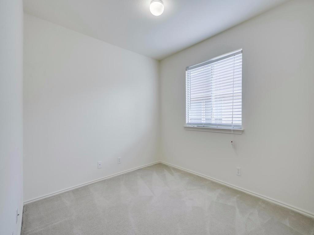 203 Fistral Dr, Hutto, TX 78634