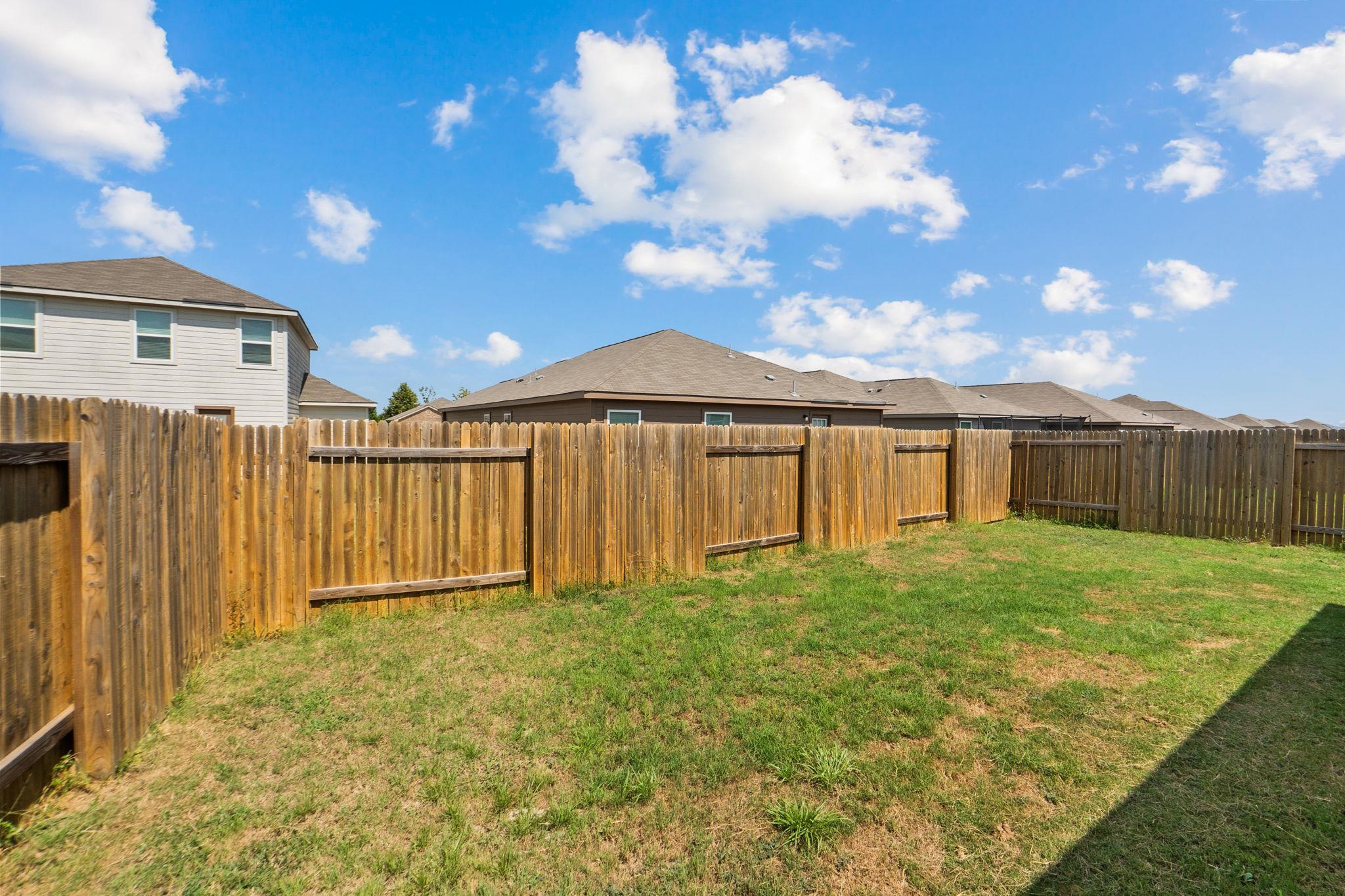 113 Stratton Ln, Jarrell, TX 76537