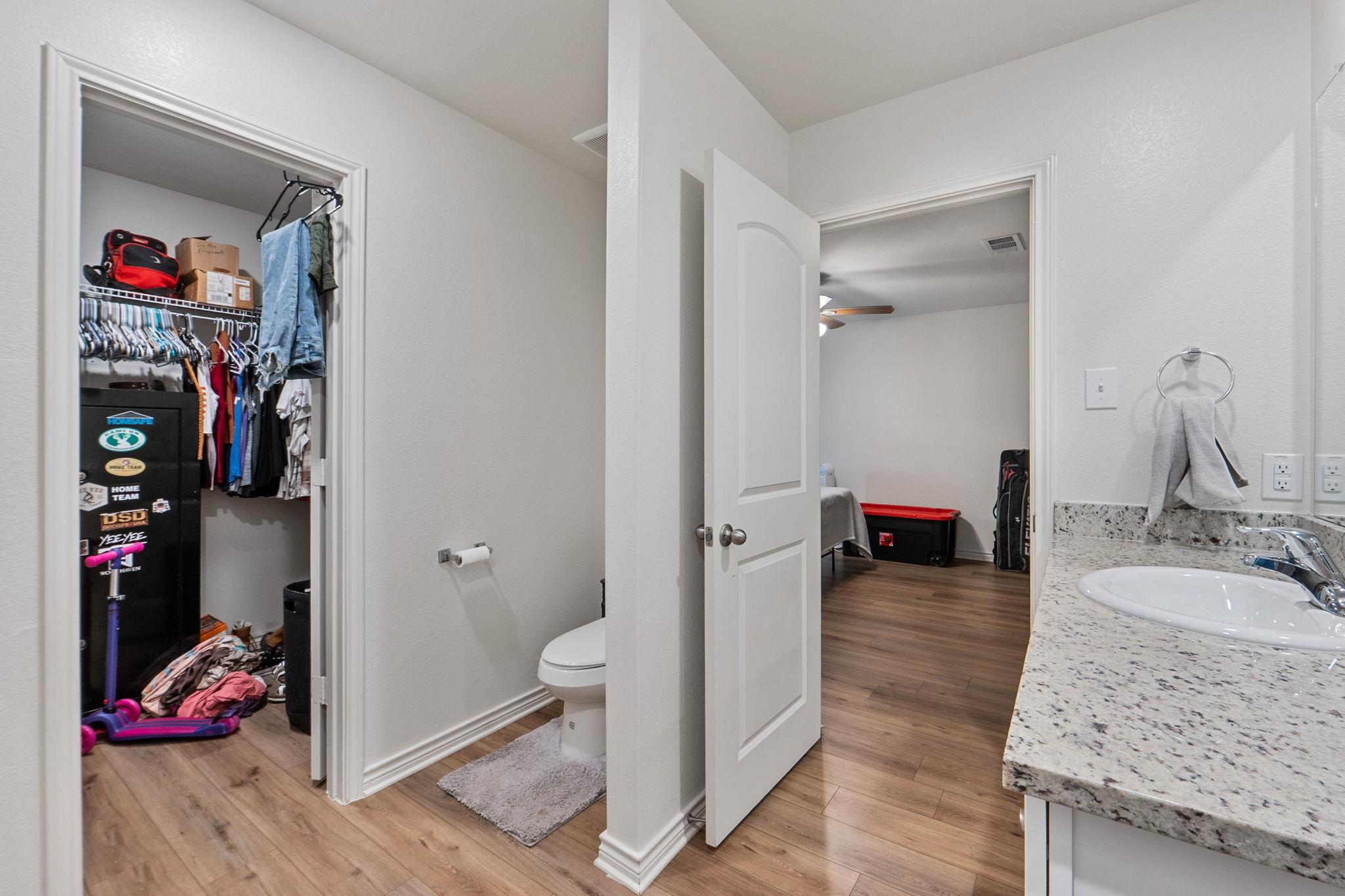 113 Stratton Ln, Jarrell, TX 76537