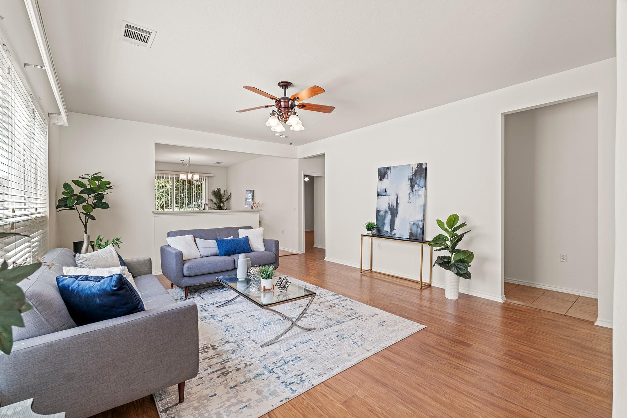 208 Crockett Loop, Georgetown, TX 78633