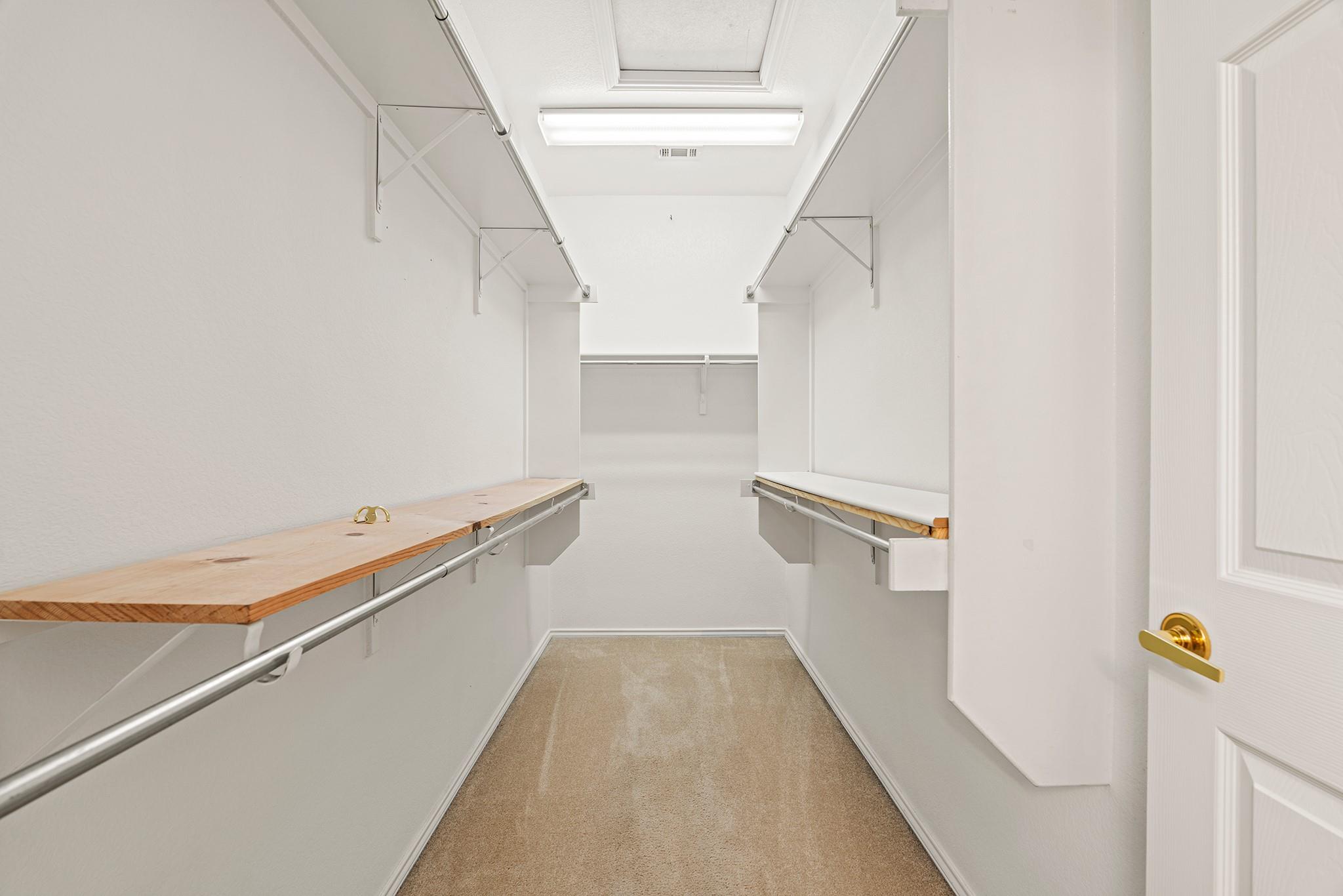 208 Crockett Loop, Georgetown, TX 78633