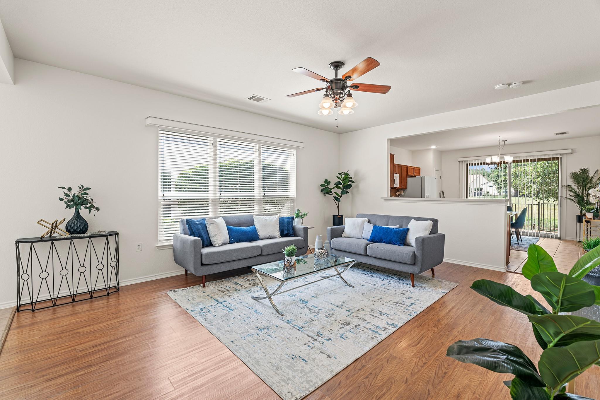 208 Crockett Loop, Georgetown, TX 78633