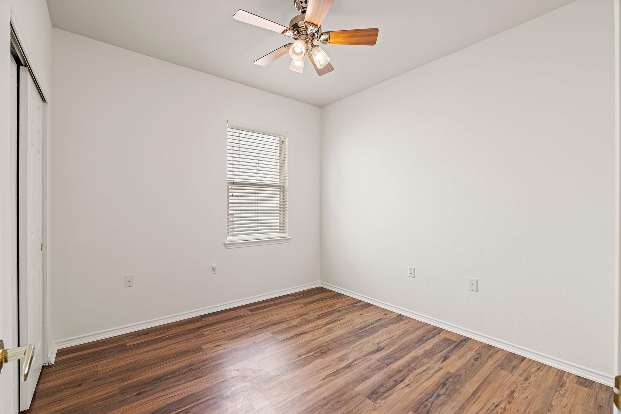 208 Crockett Loop, Georgetown, TX 78633